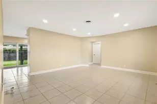 142 SW 53rd Ave, Plantation, FL 33317 - Photo 6