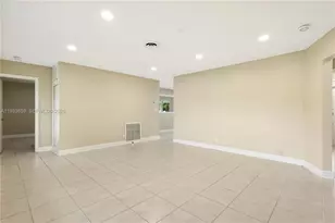 142 SW 53rd Ave, Plantation, FL 33317 - Photo 8