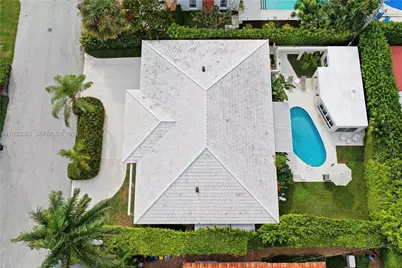 2607 Holy Cross Ln, Lake Worth, FL 33460 - Photo 4