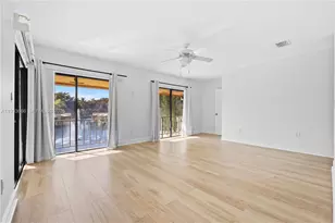 15518 Braemar Ct, Miami Lakes, FL 33014 - Photo 24