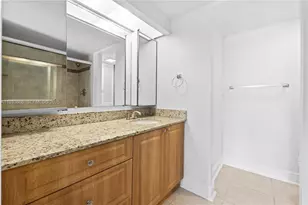 15518 Braemar Ct, Miami Lakes, FL 33014 - Photo 14