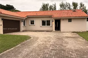 5811 NW 201st Ln, Hialeah, FL 33015 - Photo 1