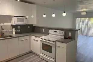1600 NE 114th St, Miami, FL 33181 - Photo 4