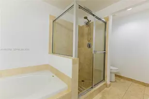 3330 NE 190th St, Aventura, FL 33180 - Photo 38