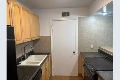 2319 N Congress Ave #14, Boynton Beach, FL 33426 - Photo 4