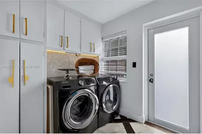 800 NE 97th St #0, Miami Shores, FL 33138 - Photo 22