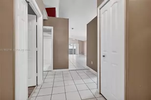 1244 NW 171st Ave, Pembroke Pines, FL 33028 - Photo 8