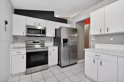 1244 NW 171st Ave, Pembroke Pines, FL 33028 - Photo 14