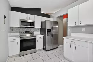 1244 NW 171st Ave, Pembroke Pines, FL 33028 - Photo 14