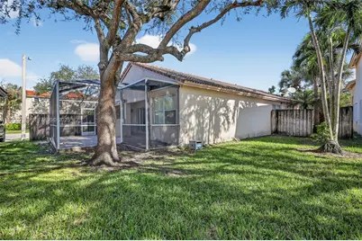 1244 NW 171st Ave, Pembroke Pines, FL 33028 - Photo 36