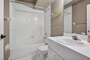 1244 NW 171st Ave, Pembroke Pines, FL 33028 - Photo 18