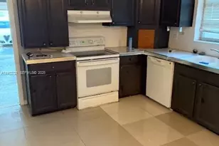 3924 Hayes St, Hollywood, FL 33021 - Photo 10