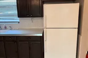 3924 Hayes St, Hollywood, FL 33021 - Photo 8