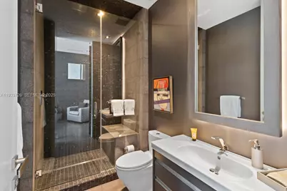 200 Biscayne Boulevard Way #PH-5404, Miami, FL 33131 - Photo 42