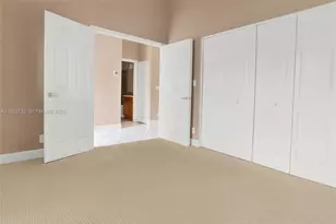 3074 S Oakland Forest Dr, Oakland Park, FL 33309 - Photo 16