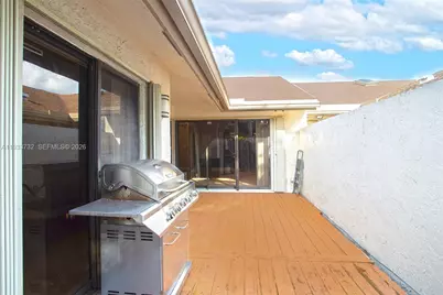 3074 S Oakland Forest Dr #702, Oakland Park, FL 33309 - Photo 26