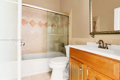 3074 S Oakland Forest Dr #702, Oakland Park, FL 33309 - Photo 20