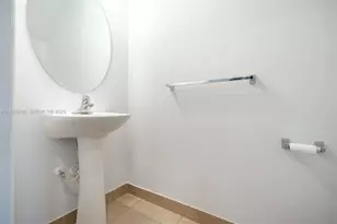 4652 Horseshoe Cir, Davie, FL 33328 - Photo 18