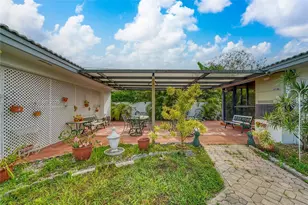 3585 SW 107th Ct, Miami, FL 33165 - Photo 40