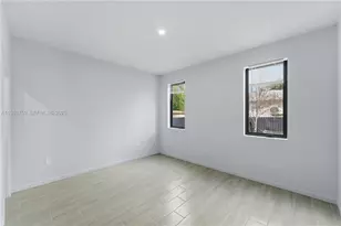 1393 NW 31st St, Miami, FL 33142 - Photo 10