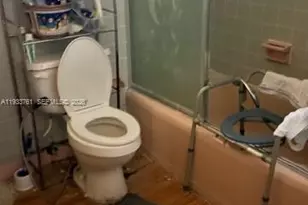 1100 NE 110th St, Miami, FL 33161 - Photo 6