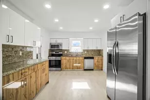 770 NW 38th St, Oakland Park, FL 33309 - Photo 16