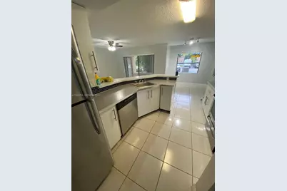 9999 Summerbreeze Dr #519, Sunrise, FL 33322 - Photo 10