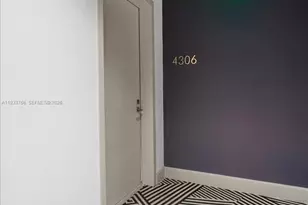 45 SW 9th St, Miami, FL 33130 - Photo 30