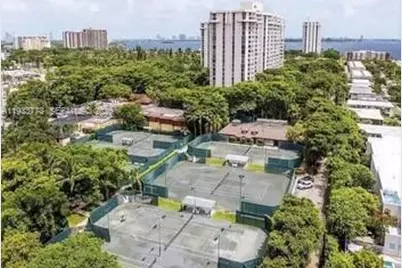 1000 Quayside Ter #806, Miami, FL 33138 - Photo 36