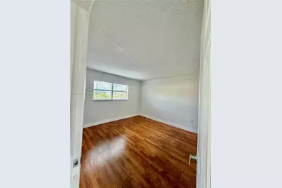 8350 Sunrise Lakes Blvd #202, Sunrise, FL 33322 - Photo 6