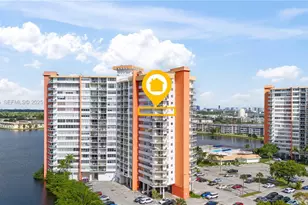 1301 NE Miami Gardens Dr, Miami, FL 33179 - Photo 26