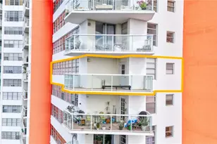 1301 NE Miami Gardens Dr, Miami, FL 33179 - Photo 46