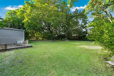 125 NW 88th St, El Portal, FL 33150 - Photo 24