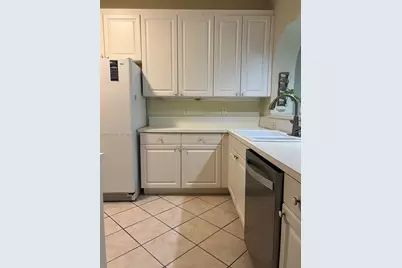 10710 NW 66th St #103, Doral, FL 33178 - Photo 12