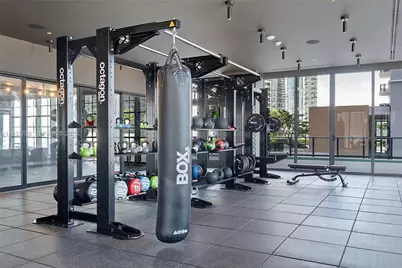 159 NE 6th St #5015, Miami, FL 33132 - Photo 38