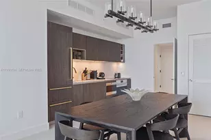 159 NE 6th St, Miami, FL 33132 - Photo 12