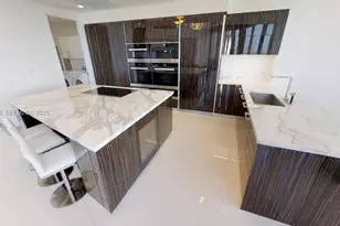 18555 Collins Ave, Miami Beach, FL 33160 - Photo 38