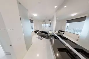 18555 Collins Ave, Miami Beach, FL 33160 - Photo 30