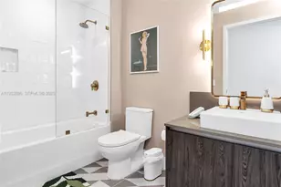 159 NE 6th St, Miami, FL 33132 - Photo 34