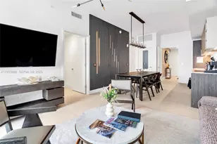 159 NE 6th St, Miami, FL 33132 - Photo 14