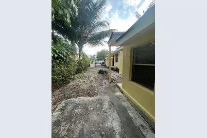 561 NW 113th St #563, Miami Shores, FL 33168 - Photo 32