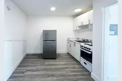 14280 NE 6th Ave, North Miami, FL 33161 - Photo 18