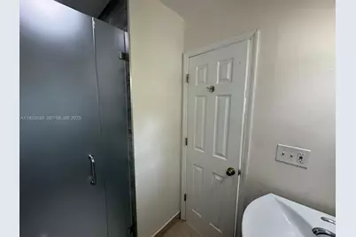 18600 SW 97th Ave, Cutler Bay, FL 33157 - Photo 16