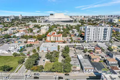 1471 SW 1st St, Miami, FL 33135 - Photo 14