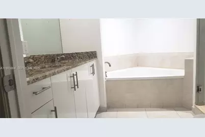 1830 Radius Dr #517, Hollywood, FL 33020 - Photo 6