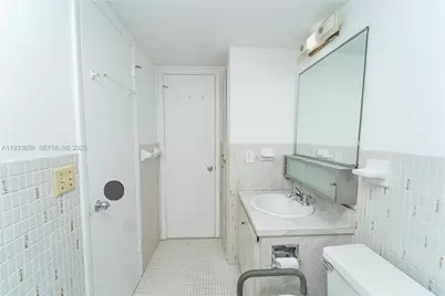 2855 Leonard Dr #H607, Aventura, FL 33160 - Photo 14