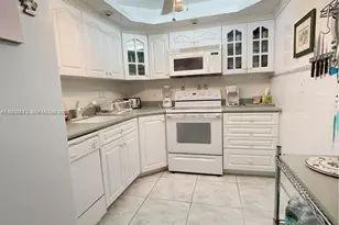 3180 S Ocean Dr, Hallandale Beach, FL 33009 - Photo 34