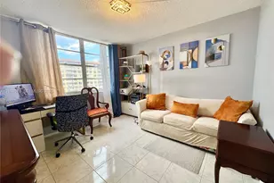 250 174th St, Sunny Isles Beach, FL 33160 - Photo 18