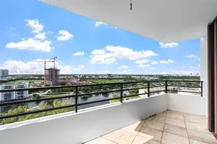 500 Three Islands Boulevard, Hallandale Beach, FL 33009 - Photo 20