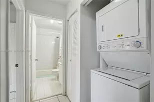 18615 NW 84th Ct, Hialeah, FL 33015 - Photo 8